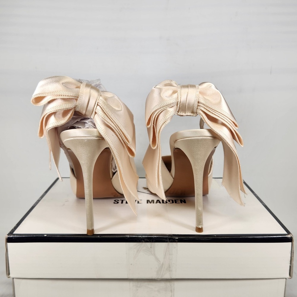 Steve Madden Teacup Pump Women Size 12 Ivory Satin Bow Stiletto Heel Pointed Toe - Picture 5 of 8